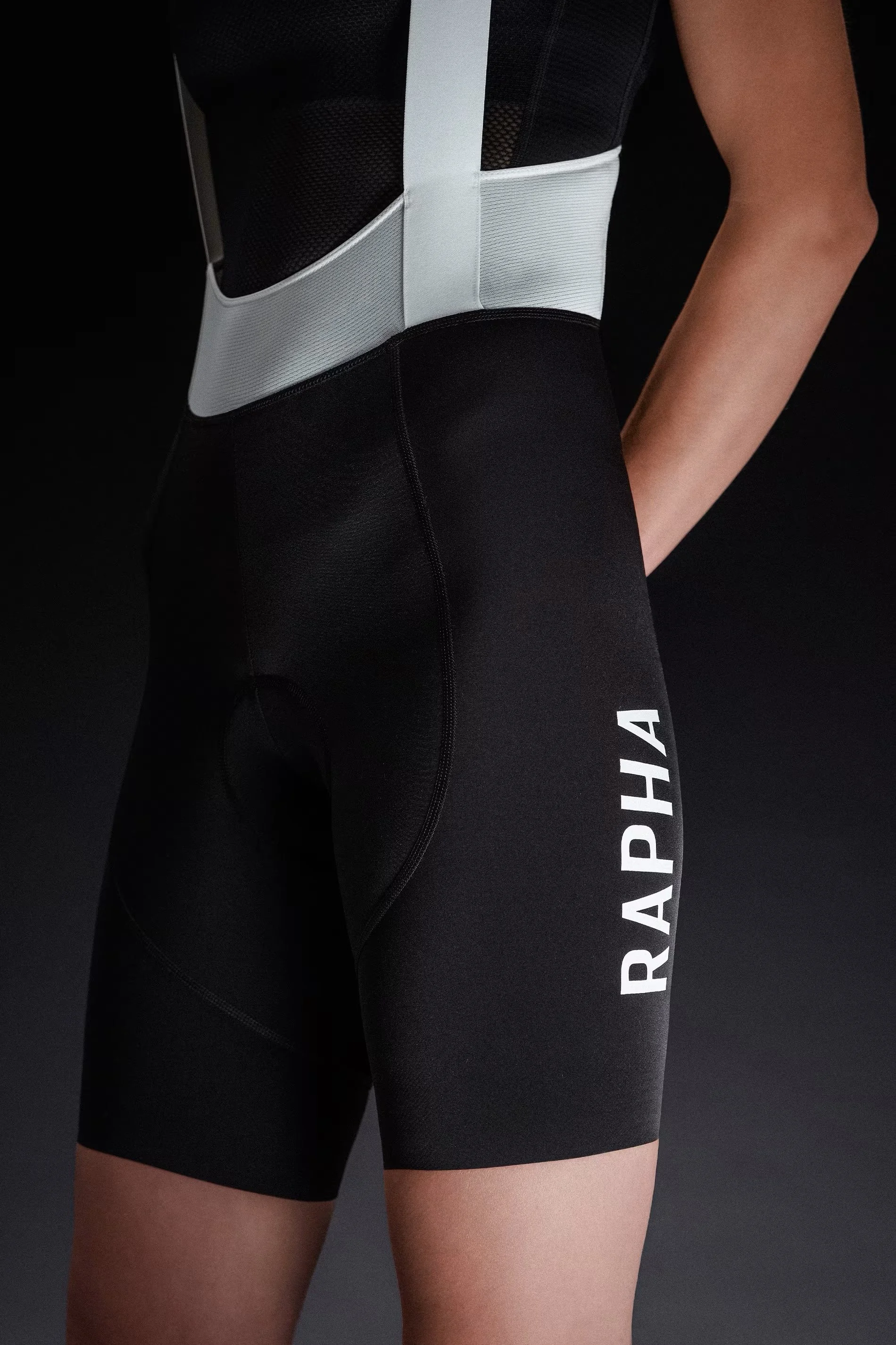 Rapha Pro Team Overshoes ブラック M 未使用品 Review: Rapha Pro Team Overshoes | road.cc